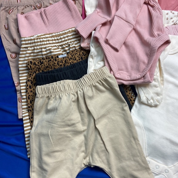 ***SOLD***Baby clothes bundle - Picture 5 of 10